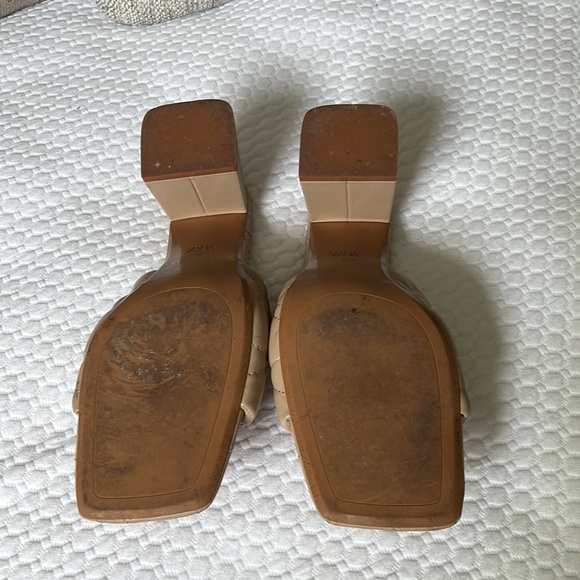 Zara shoes - Picture 3 of 4